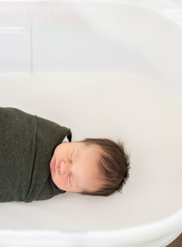 How to make an easy and safe transition from bassinet (or SNOO) to crib